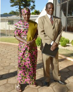 Pe. Fonseca Kwiriwi - Pai Napassamento e mãe Rosalina